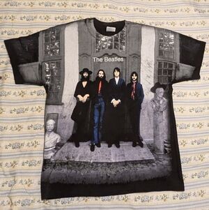 Vintage 90s AOP Hey Jude Beatles Black The Beatles Graphic Print Tee Music Band